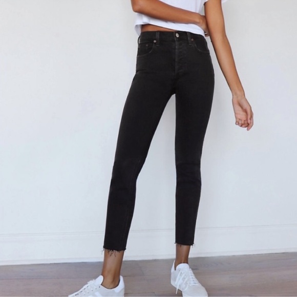 Denim Forum Denim - Aritzia Denim Forum Yoko High Rise Slim Raw Hem Black Denim Jeans Size 26